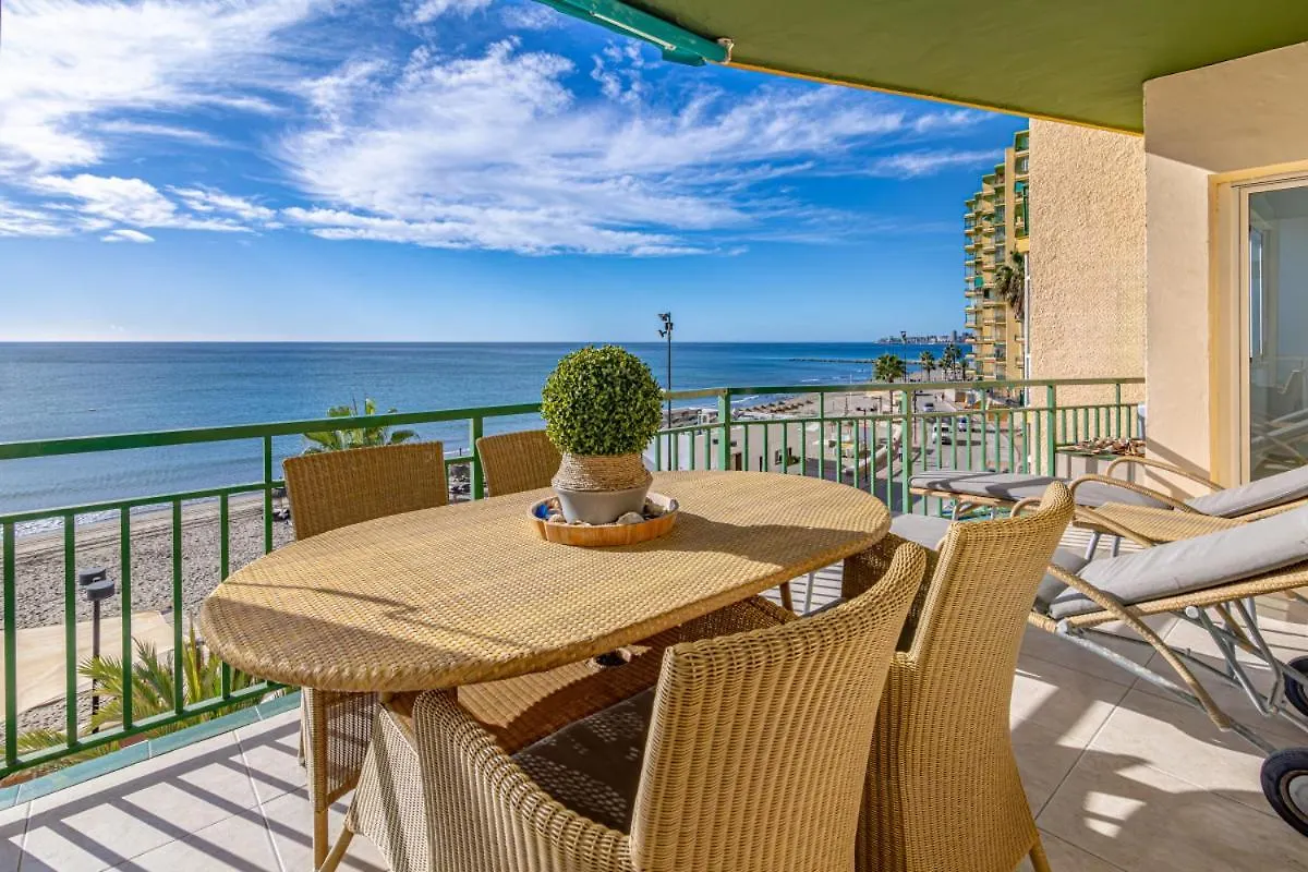 Cozy 2 Bedroom With Magic Sea View Fuengirola Appartamento